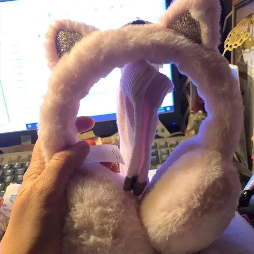 Wonder Nation Plush Pink Mittens with Gold Accents